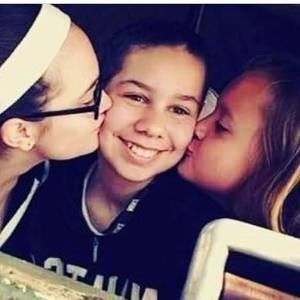 Meet your Posher, Kendall